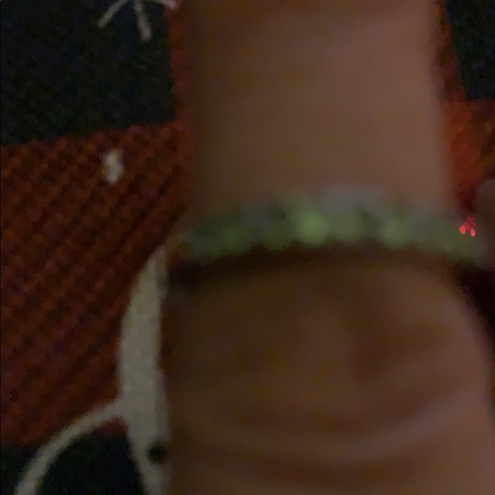 Peridot band ring Sz 7 . Born in August? Your ring
